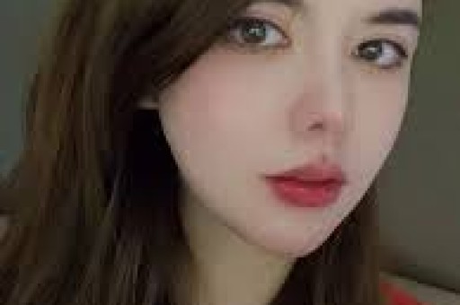 网红圈又塌房！韩汶栩用假人设割韭菜背后真相让人愤怒