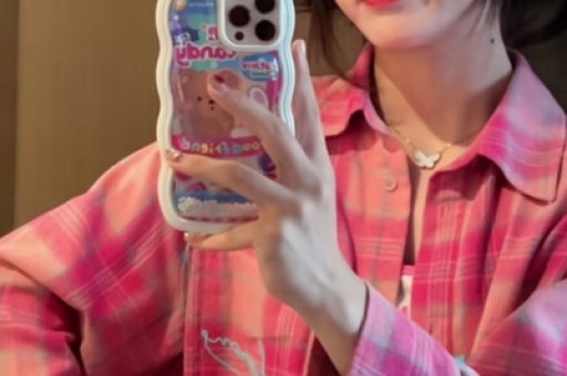 网红圈又塌房！韩汶栩用假人设割韭菜背后真相让人愤怒