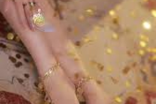 丁嘉丽：未婚先孕、4次堕胎、婚内出轨与孙红雷姐弟恋被唾弃