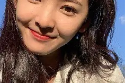 74岁刘晓庆景区耍大牌?嗓子哑了拒绝麦递现场一度冷场 74岁刘晓庆景区耍大牌?嗓子哑了拒绝麦递现场一度冷场